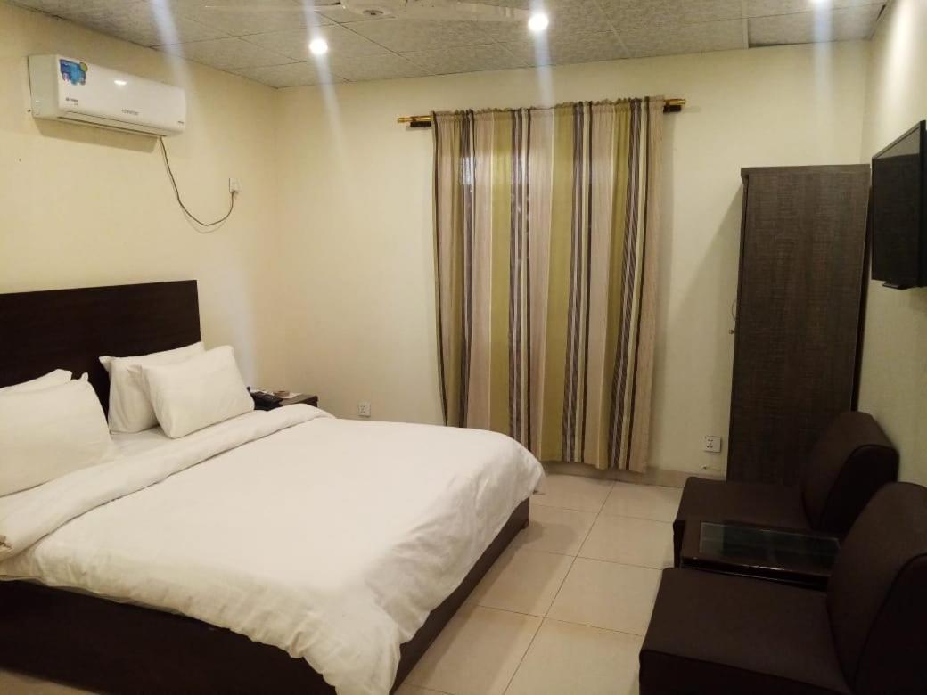Elet Business Hotel Καράτσι Εξωτερικό φωτογραφία